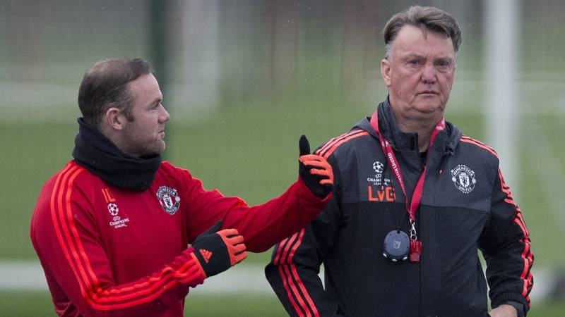 Rooney ca ngợi Louis Van Gaal