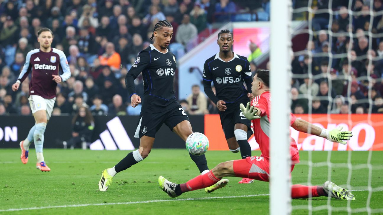 Joao Pedro gỡ hòa cho Chelsea